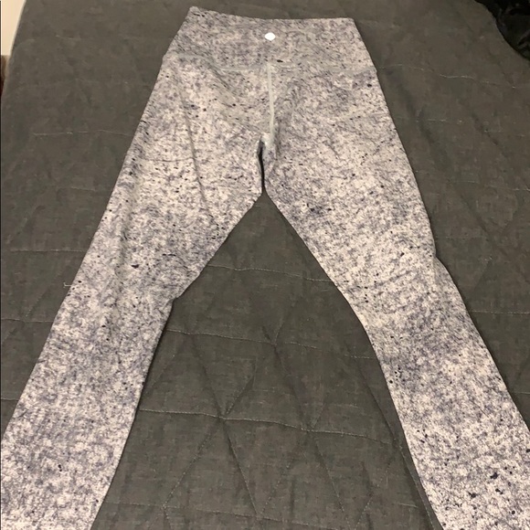 Lululemon celestial patterned leggings - Picture 4 of 4